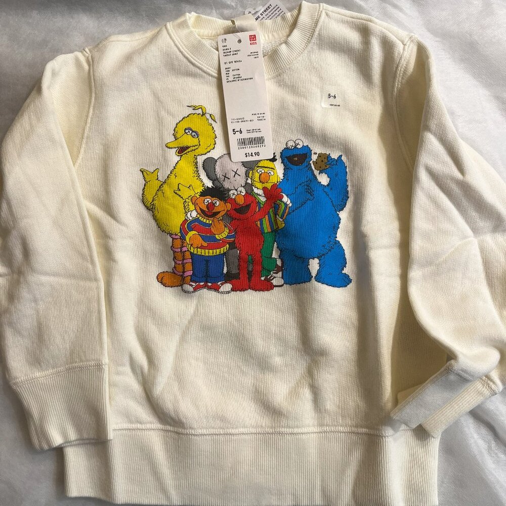 Uniqlo Kids KAWS x Sesame Street Sweat Shirt For ages 5-6 - Brand New with Tags